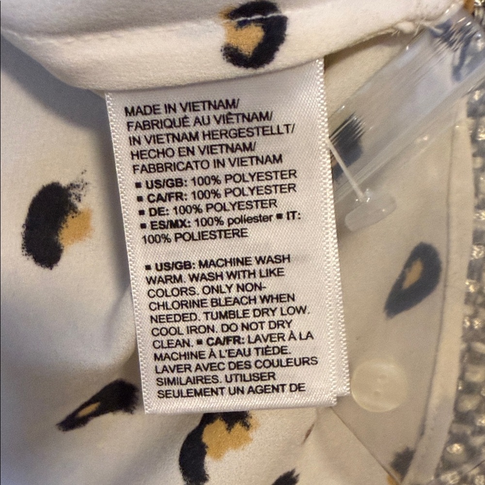 Lark & Ro Women's Sleeveless Tank Blouse‎ Beige With Leopard Print, Size 10 NWT - Picture 3 of 7